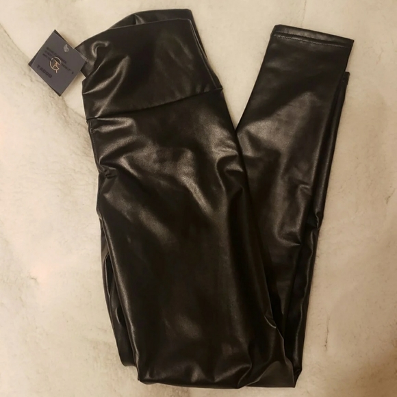 Womens leather pants size small with tags - Picture 2 of 3